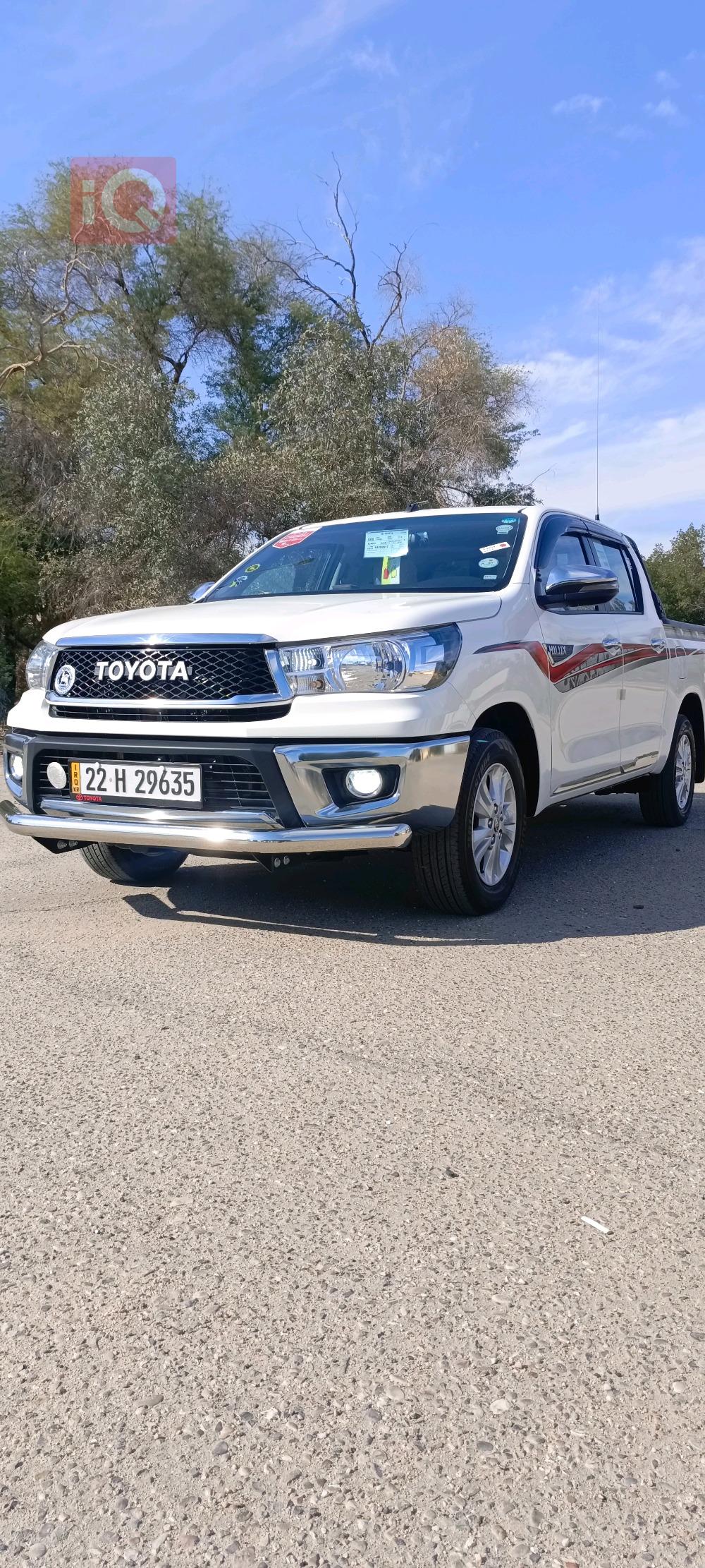 تويوتا هايلوكس